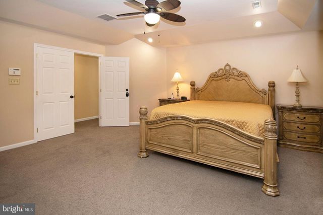 6 GOOSE NECK LN, Sicklerville, NJ 08081