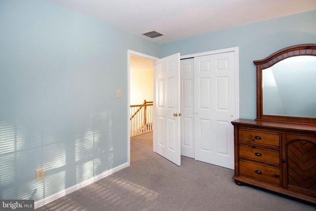 6 GOOSE NECK LN, Sicklerville, NJ 08081