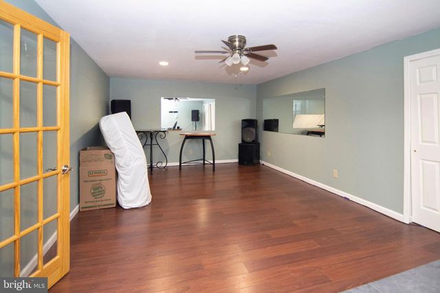 6 GOOSE NECK LN, Sicklerville, NJ 08081
