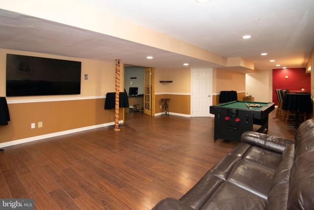 6 GOOSE NECK LN, Sicklerville, NJ 08081
