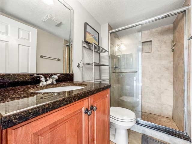 950 BROADWAY 205, Dunedin, FL 34698