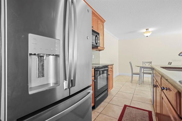 950 BROADWAY 205, Dunedin, FL 34698