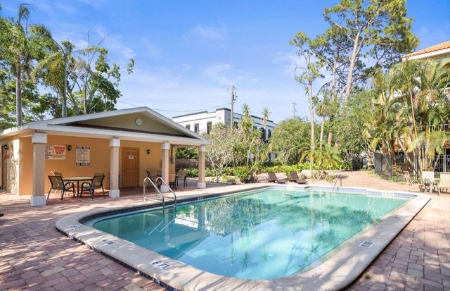 950 BROADWAY 205, Dunedin, FL 34698