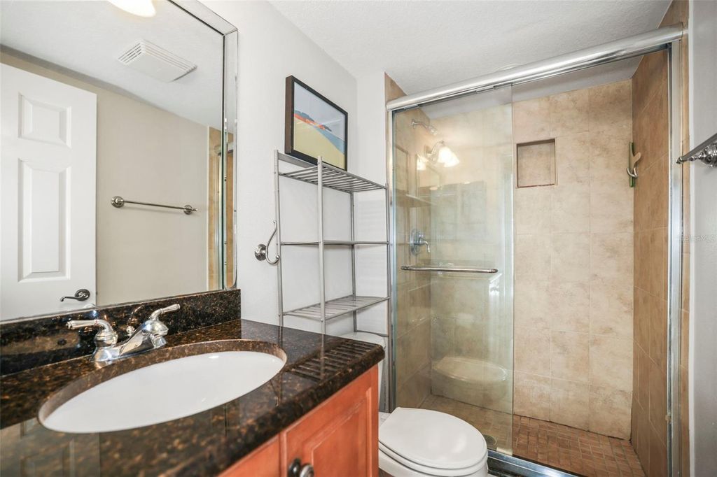 Image 15 of property listing at 950 BROADWAY 205, Dunedin, FL 34698