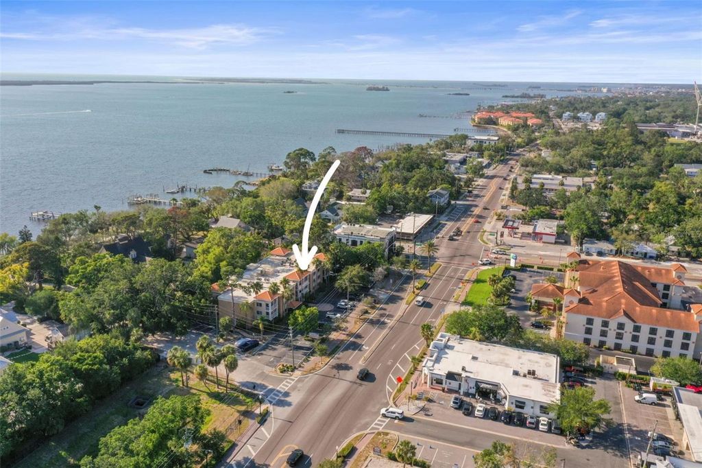 Image 33 of property listing at 950 BROADWAY 205, Dunedin, FL 34698
