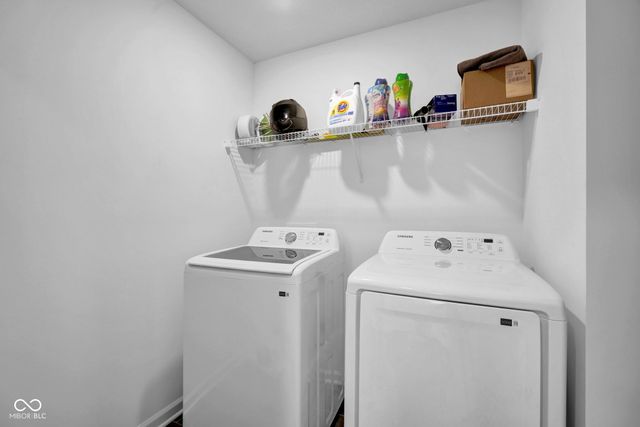 4042 Sedgewick Lane, Columbus, IN 47201