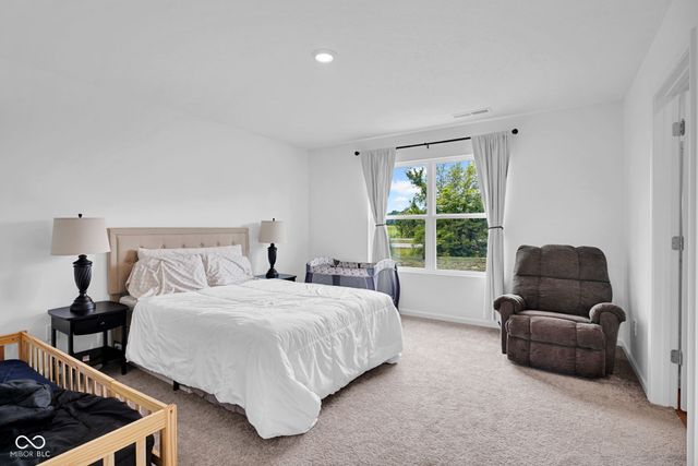 4042 Sedgewick Lane, Columbus, IN 47201