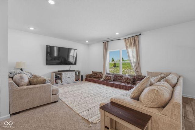 4042 Sedgewick Lane, Columbus, IN 47201