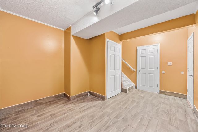 6524 Red Ashe Rd, Knoxville, TN 37918