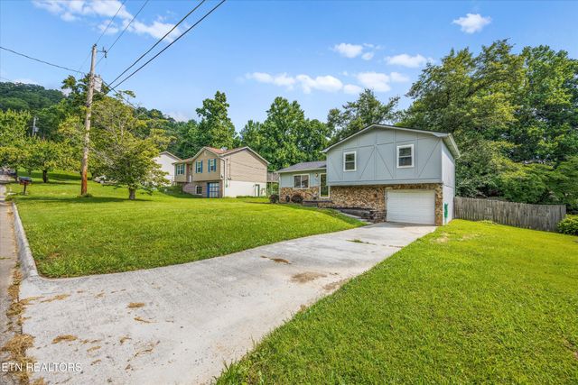 6524 Red Ashe Rd, Knoxville, TN 37918