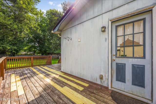 6524 Red Ashe Rd, Knoxville, TN 37918