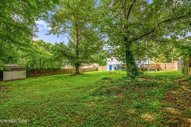 6524 Red Ashe Rd, Knoxville, TN 37918