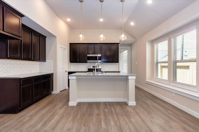 5063 Hazel Orchard Drive, Houston, TX 77066