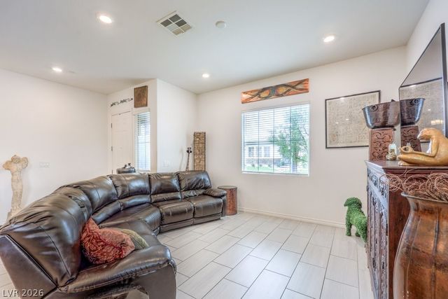 676 Otter Brook Street, Henderson, NV 89011