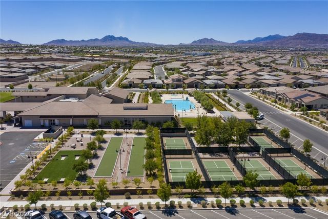 676 Otter Brook Street, Henderson, NV 89011