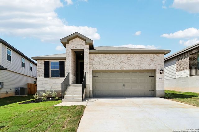 3076 Pike, New Braunfels, TX 78132