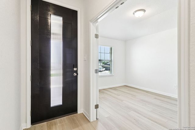 3076 Pike, New Braunfels, TX 78132