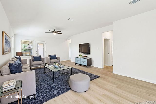 3076 Pike, New Braunfels, TX 78132