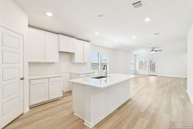 3076 Pike, New Braunfels, TX 78132