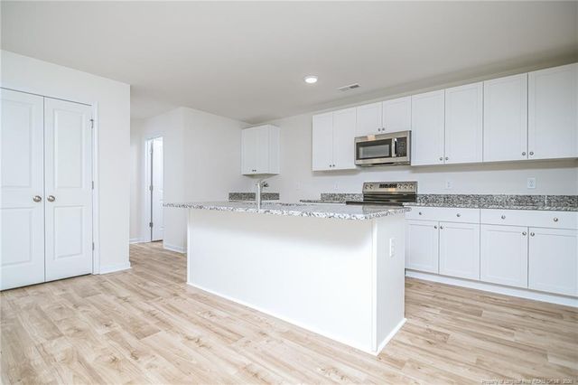 5864 Panther Drive, Hope Mills, NC 28348