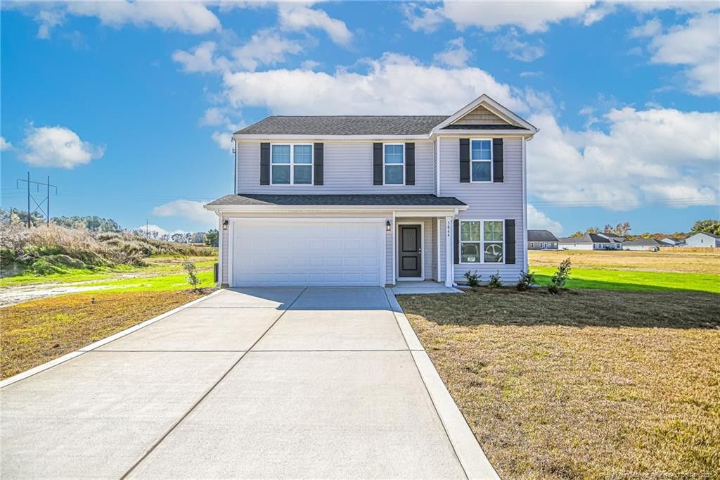 5864 Panther Drive, Hope Mills, NC 28348