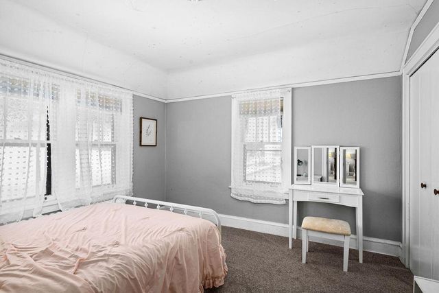 312 N 40th Avenue E, Duluth, MN 55804