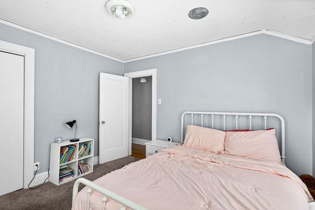 312 N 40th Avenue E, Duluth, MN 55804