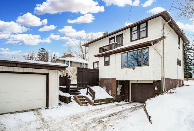 312 N 40th Avenue E, Duluth, MN 55804