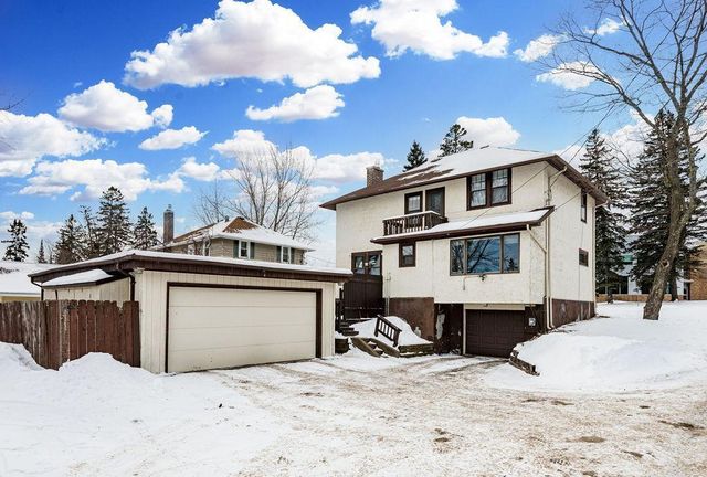 312 N 40th Avenue E, Duluth, MN 55804