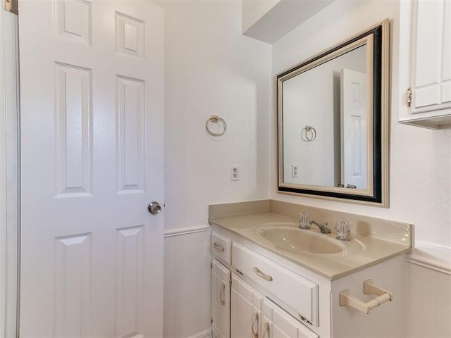 6720 Basswood Canyon Road, Oklahoma City, OK 73162