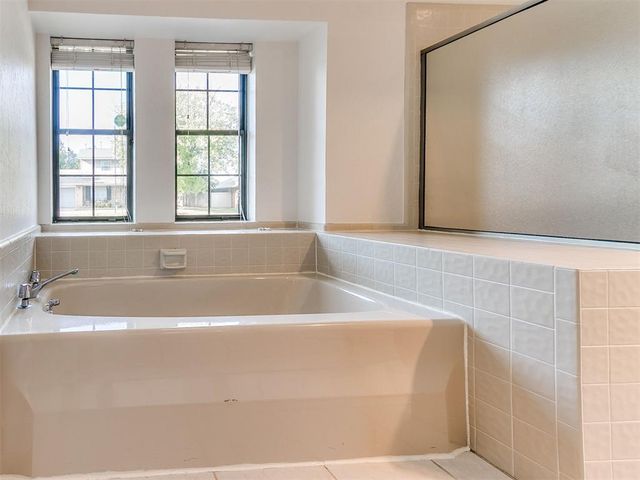 6720 Basswood Canyon Road, Oklahoma City, OK 73162