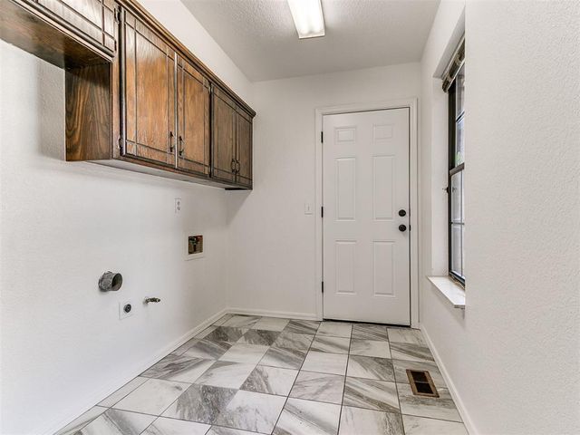 6720 Basswood Canyon Road, Oklahoma City, OK 73162