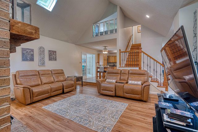 6600 Pollack Avenue, Evansville, IN 47715