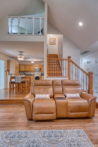 6600 Pollack Avenue, Evansville, IN 47715