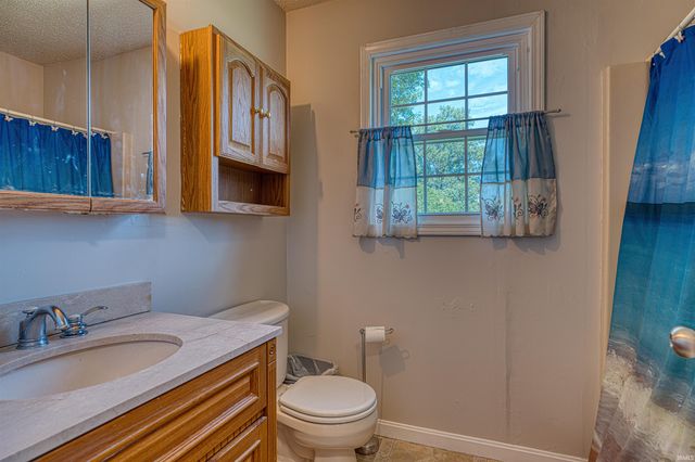 6600 Pollack Avenue, Evansville, IN 47715