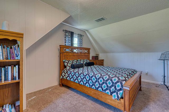 6600 Pollack Avenue, Evansville, IN 47715