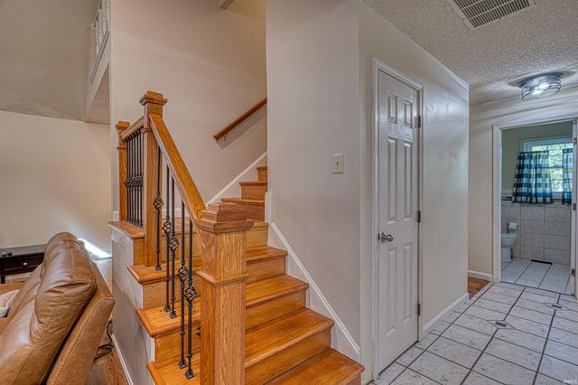 6600 Pollack Avenue, Evansville, IN 47715