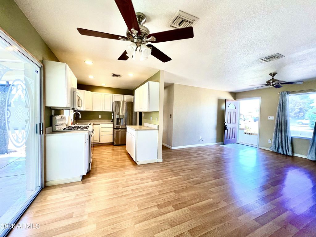 1735 W WAGONER Road, Phoenix, AZ 85023 — photo 5