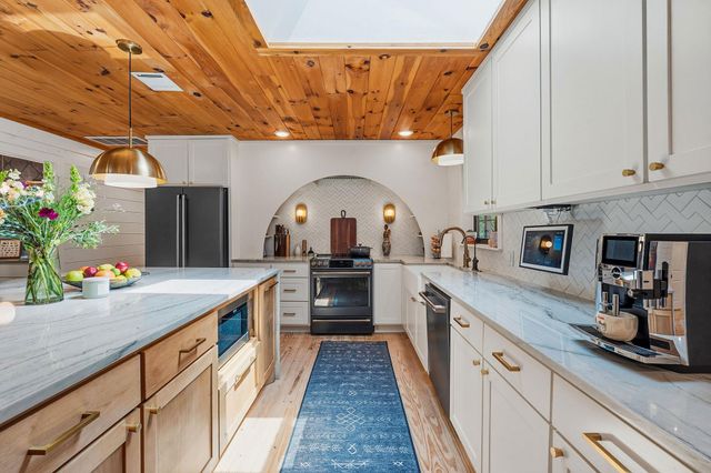 12411 Lone Mountain PASS, Leander, TX 78641