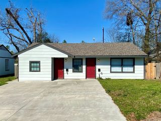 5217 Malmedy Road A, Houston, TX 77033
