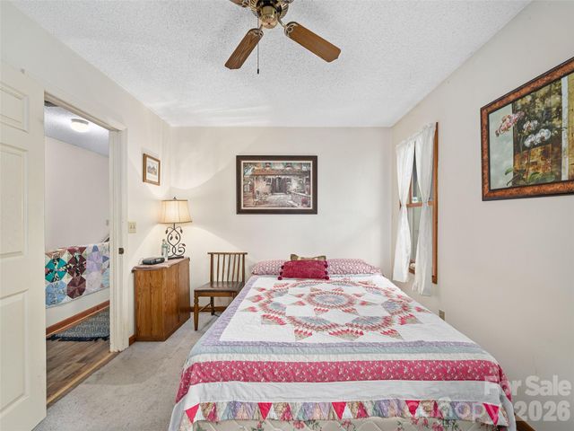 129 Kantagree Drive, Bakersville, NC 28705