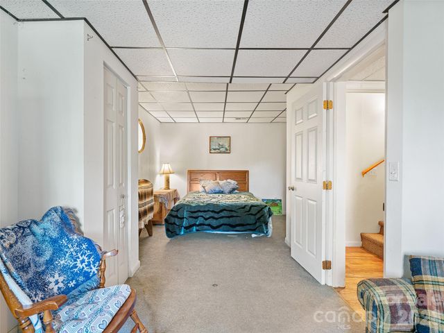 129 Kantagree Drive, Bakersville, NC 28705