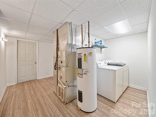 129 Kantagree Drive, Bakersville, NC 28705