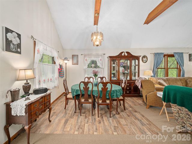 129 Kantagree Drive, Bakersville, NC 28705