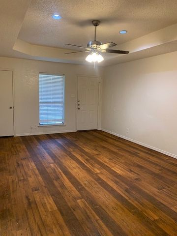 1149 Landsdale Lane, Saginaw, TX 76179