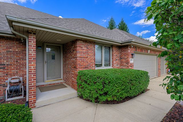 12054 Blackthorne Ridge Drive, Mokena, IL 60448