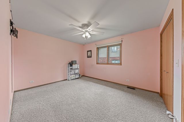 12054 Blackthorne Ridge Drive, Mokena, IL 60448