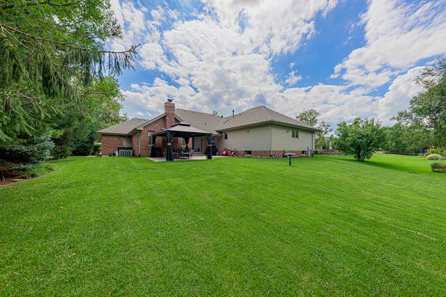 12054 Blackthorne Ridge Drive, Mokena, IL 60448