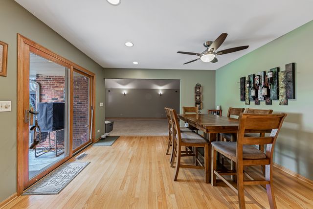12054 Blackthorne Ridge Drive, Mokena, IL 60448