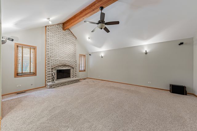 12054 Blackthorne Ridge Drive, Mokena, IL 60448